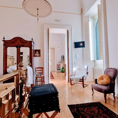 Palazzo De Giorgi B&B Lecce Esterno foto